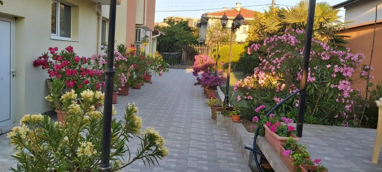 Амида Hotel Varvara  Buitenkant foto
